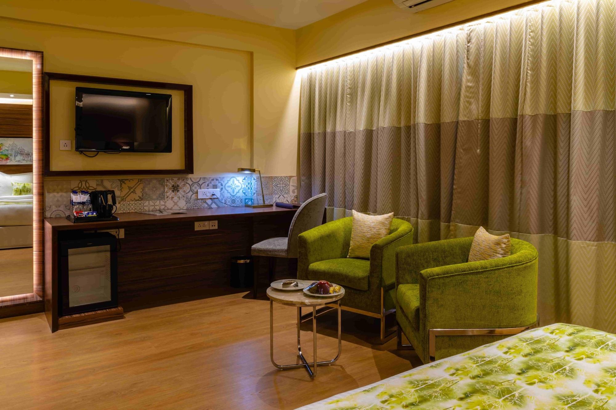 The Residence Hotel & Apartments Powai Мумбаи Экстерьер фото