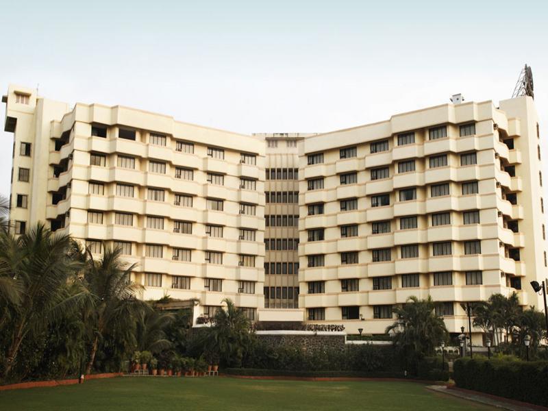 The Residence Hotel & Apartments Powai Мумбаи Экстерьер фото